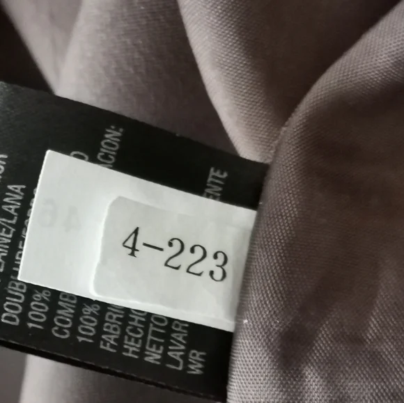 TAHARI BLAZER - Picture 4 of 9